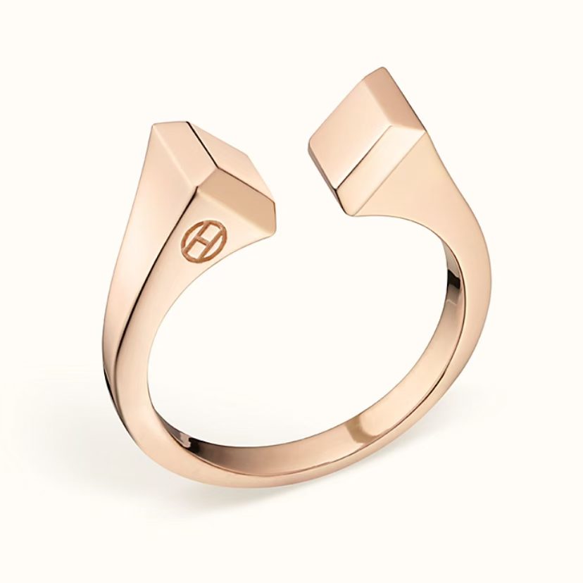 [Plus&Max]THE CONE RIVET RING IS OPEN AND ONE SIZE FITS ALL