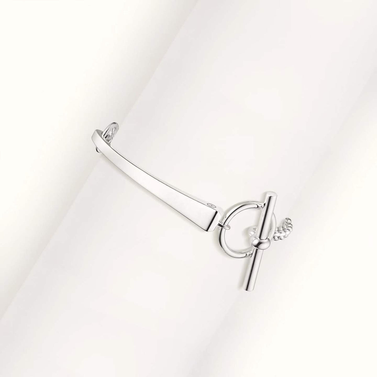 [Plus&Max]CLOU DE FORGE BRACELET WITH SQUARE CONE STUDS