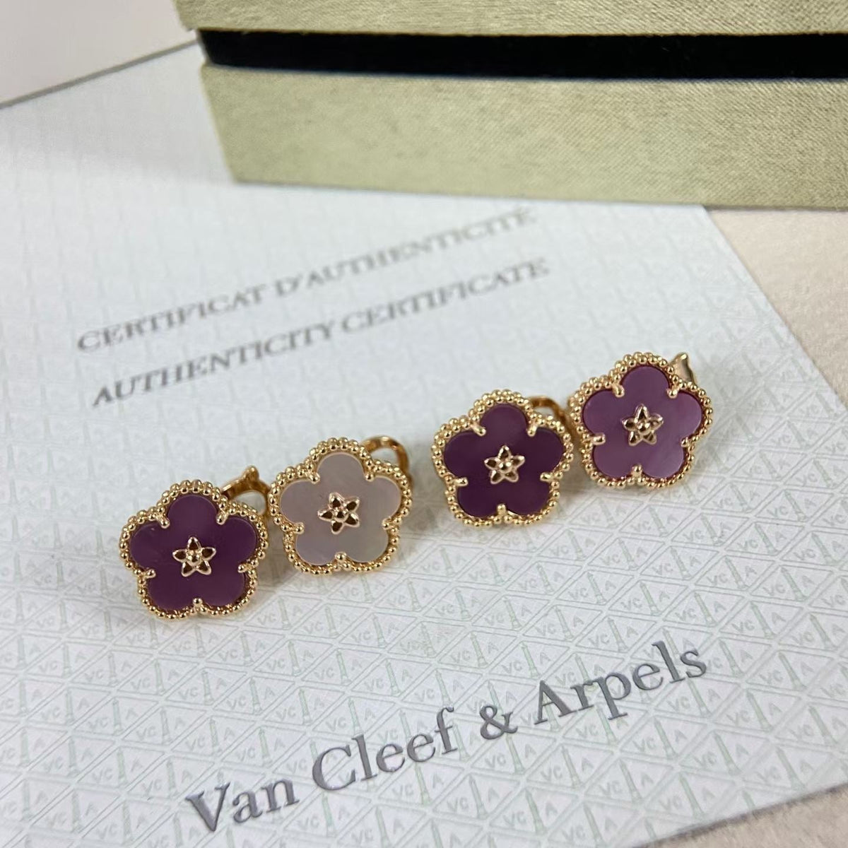 [Plus&Max]NEW PURPLE PLUM FRAGRANCE PLUM BLOSSOM GOLD EARRINGS