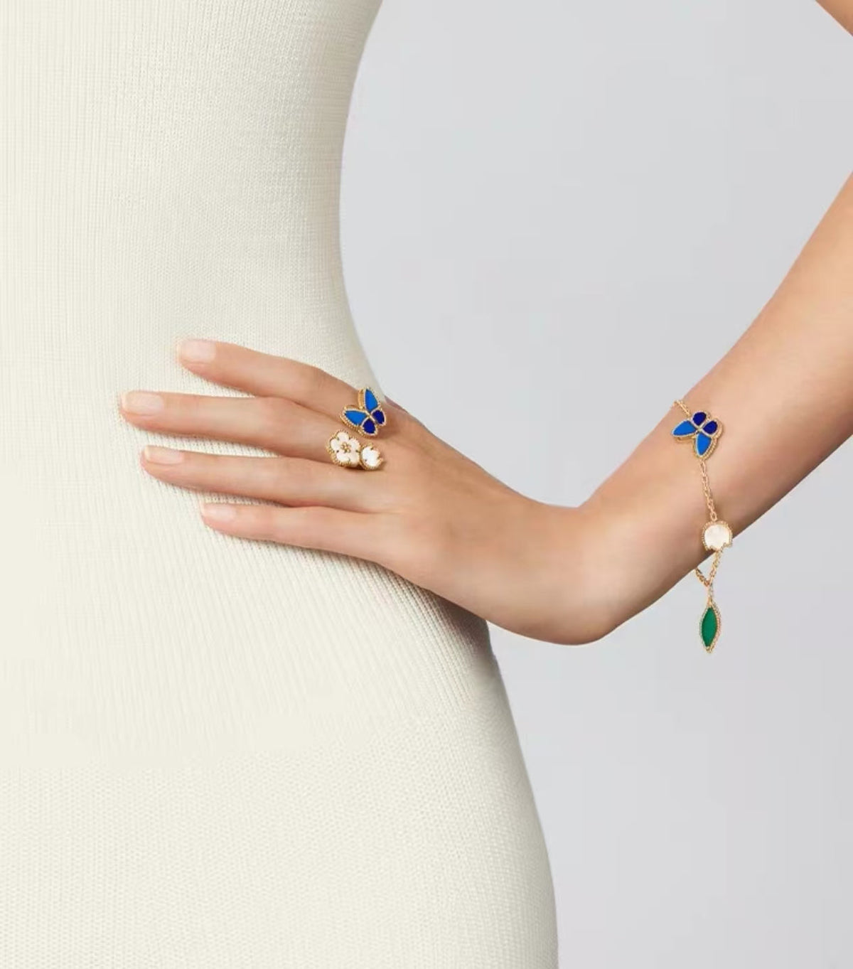 [Plus&Max ]LUCKY SPRING GOLD BLUESTONE WHITE MOTHER-OF-PEARL BRACELET