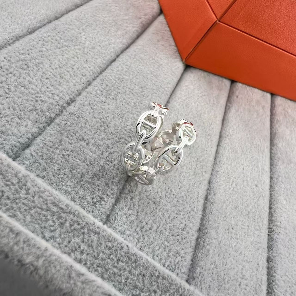 [Plus&Max]GLOSSY FINISH SQUARE COMBINATION DOUBLE-LAYER PIG NOSE RING