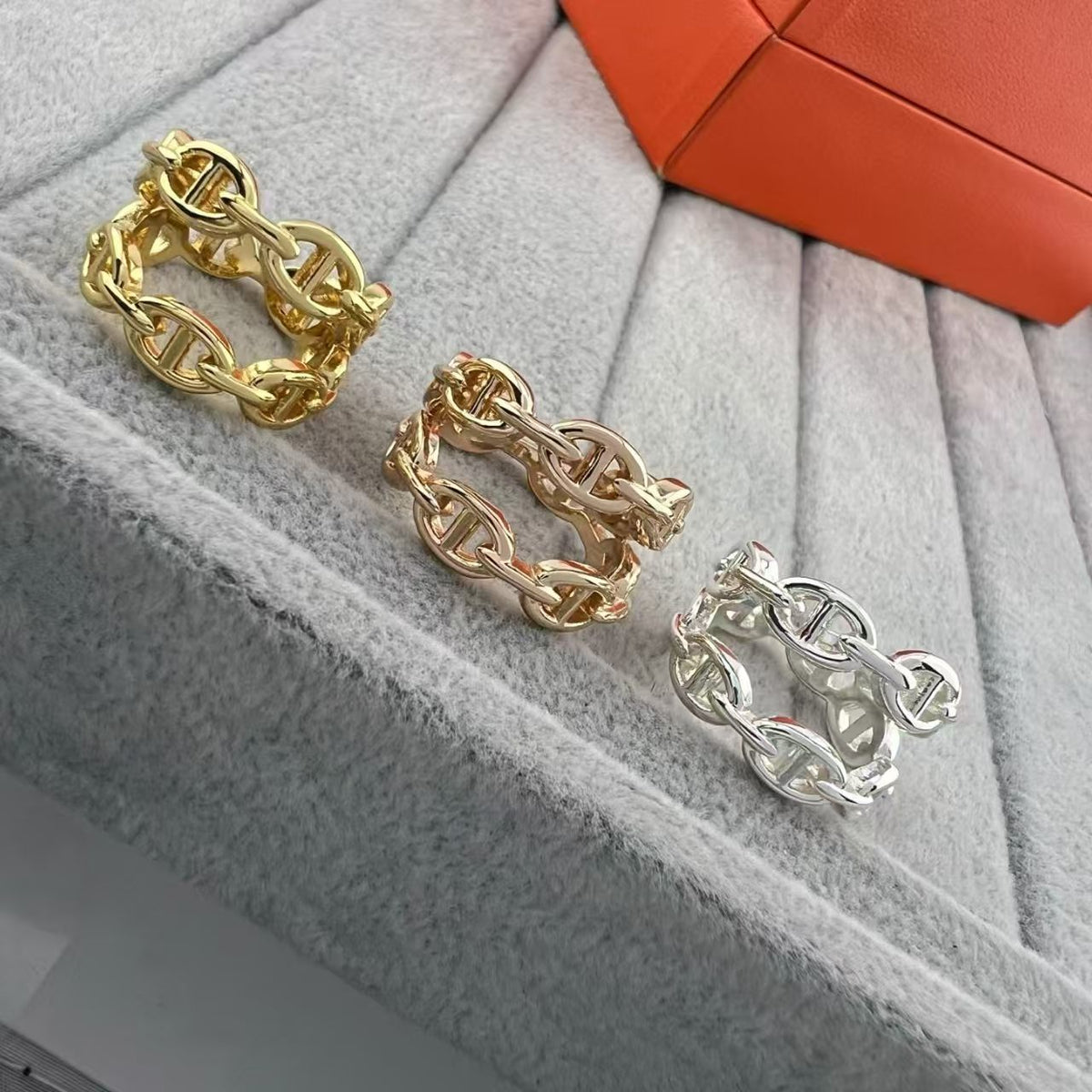 [Plus&Max]GLOSSY FINISH SQUARE COMBINATION DOUBLE-LAYER PIG NOSE RING