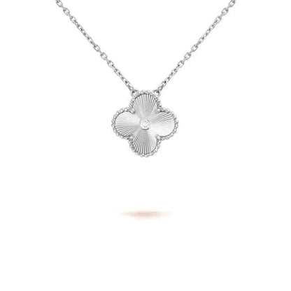 [Plus&Max]CLOVER  15MM DIAMOND LASER NECKLACE SILVER