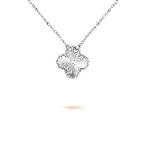 [Plus&Max]CLOVER  15MM DIAMOND LASER NECKLACE SILVER