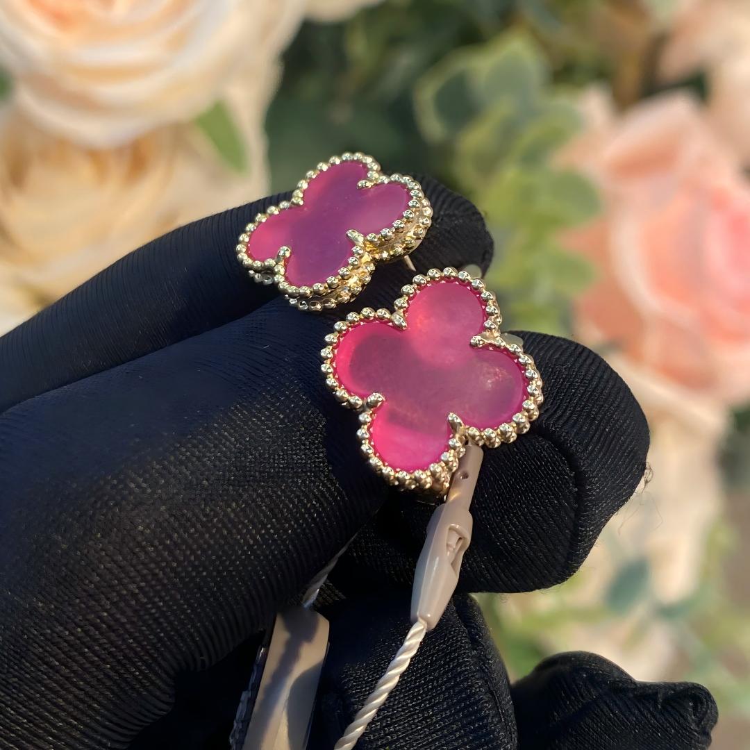 [Plus&Max]NEW CLOVER 15MM PINK ENAMEL STUD EARRINGS