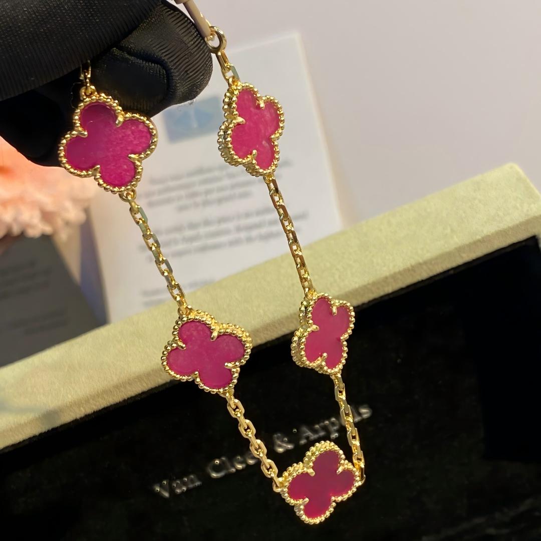 [Plus&Max]NEW CLOVER 5 MOTIFS PINK ENAMEL BRACELET