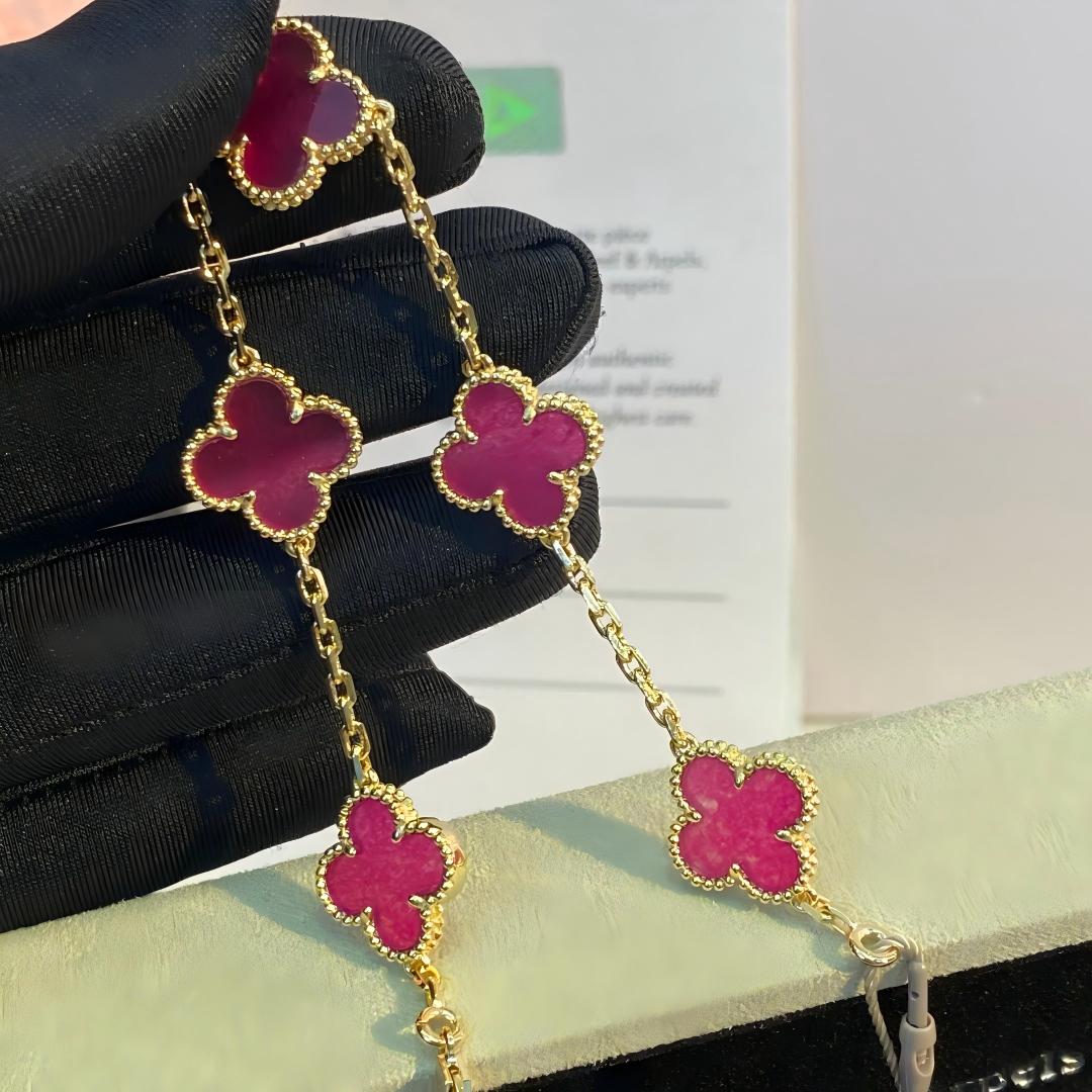 [Plus&Max]NEW CLOVER 5 MOTIFS PINK ENAMEL BRACELET