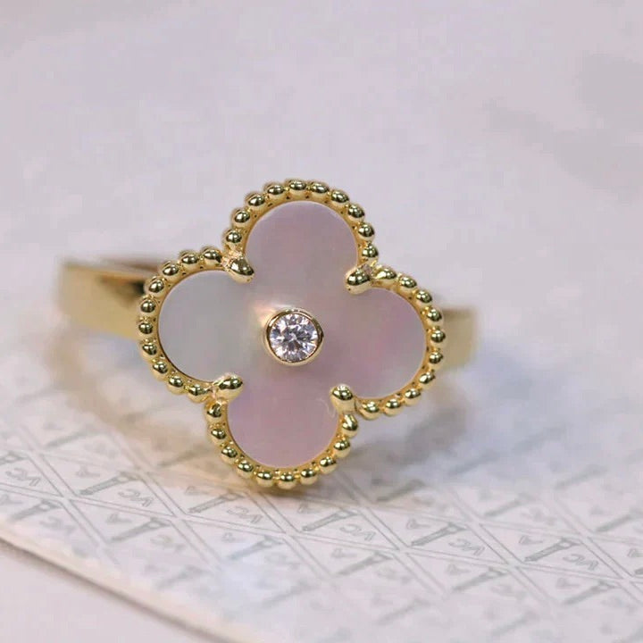 [Plus&Max]CLOVER PINK MOP RING GOLD DIAMOND