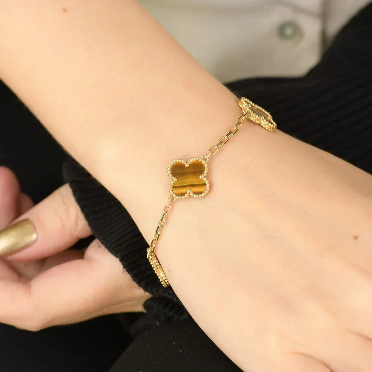 [Plus&Max]LUCKY CLOVER 5-MOTIF BRACELET -  TIGER’S EYE COLLECTION