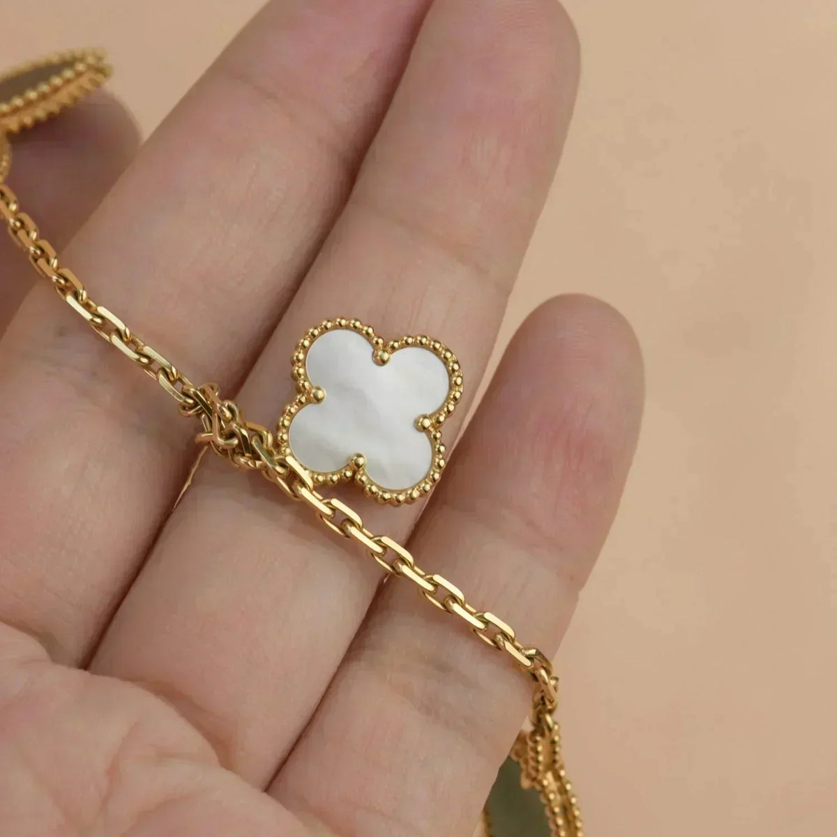 [Plus&Max]LUCKY SPRING 5 MOTIF GOLD BRACELET