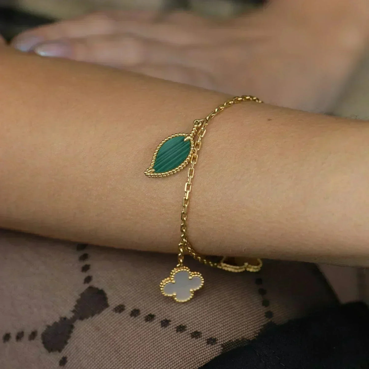 [Plus&Max]LUCKY SPRING 5 MOTIF GOLD BRACELET