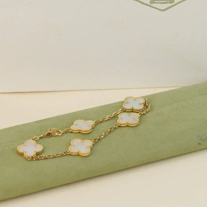 [Plus&Max]LUCKY CLOVER 5-MOTIF BRACELET - WHITE MOTHER-OF-PEARL COLLECTION