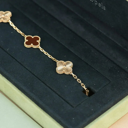 [Plus&Max]LUCKY CLOVER 5-MOTIF BRACELET - RED CARNELIAN COLLECTION