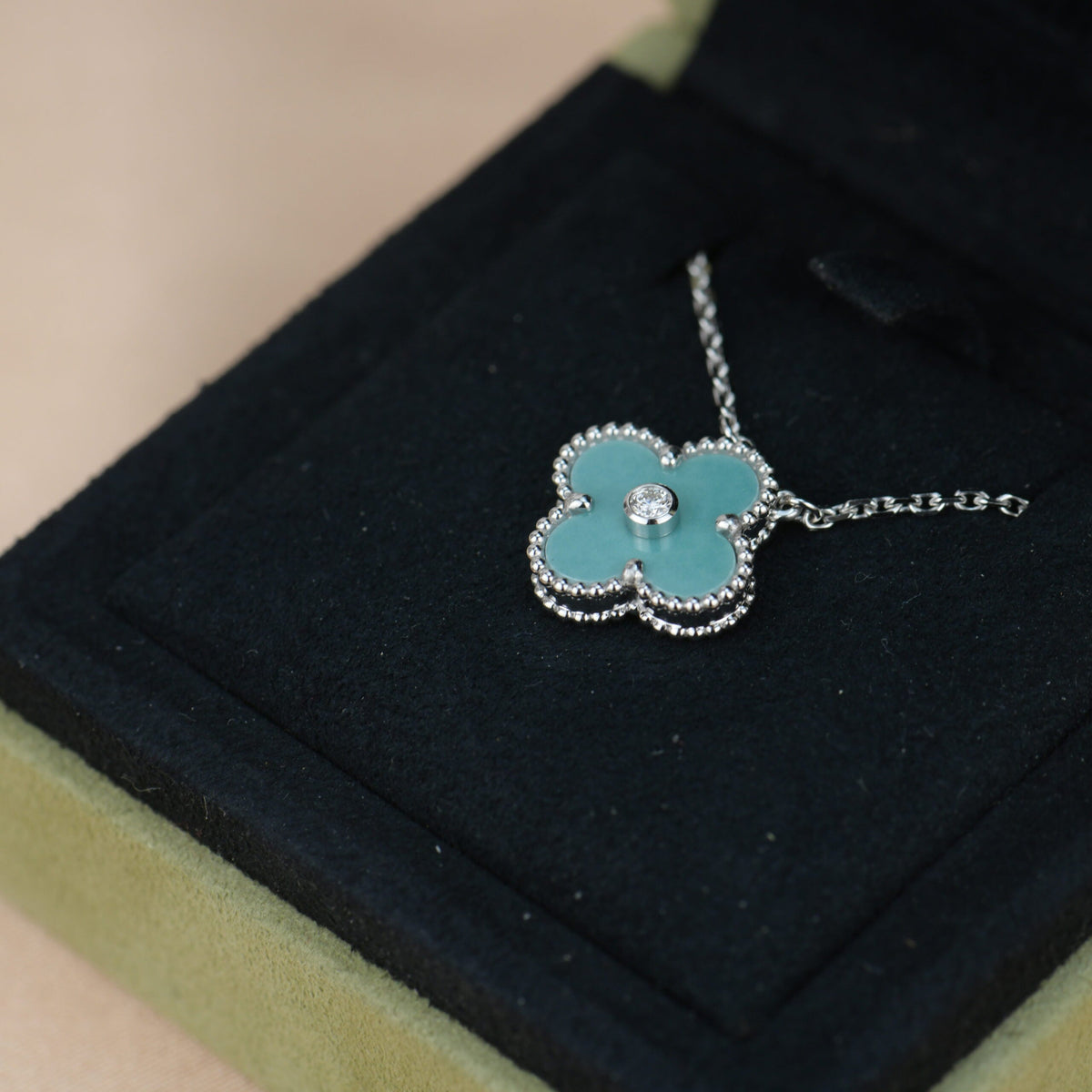 [Plus&Max]CLOVER 15MM DIAMOND SVRES PORCELAIN  NECKLACE SILVER