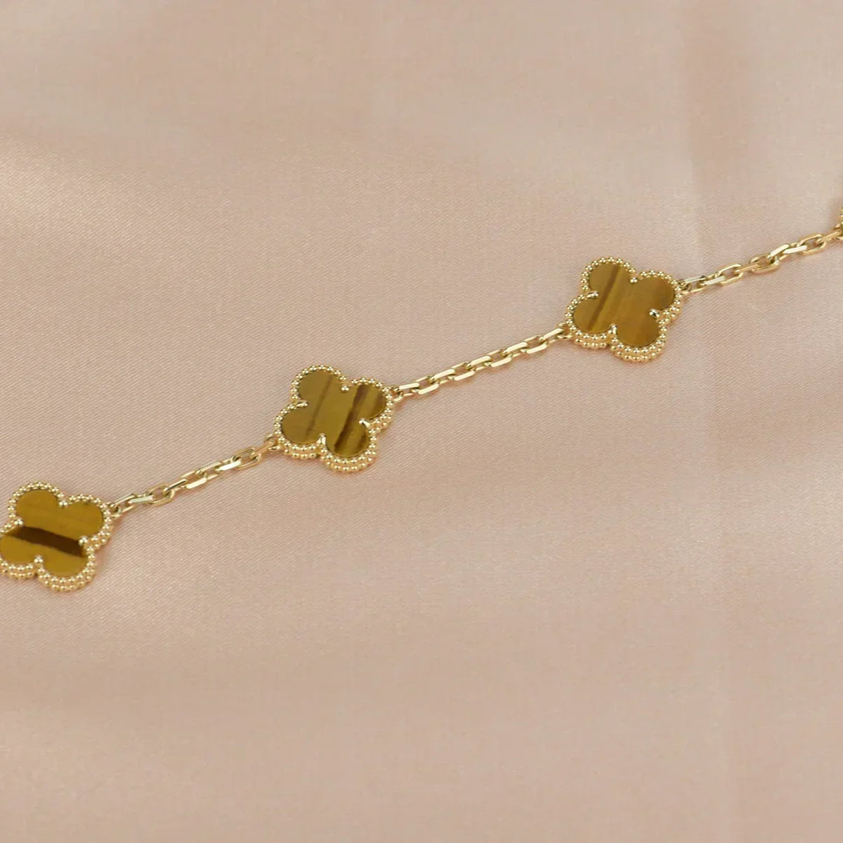 [Plus&Max]LUCKY CLOVER 5-MOTIF BRACELET -  TIGER’S EYE COLLECTION