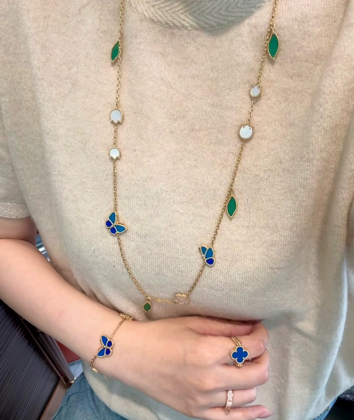 [Plus&Max]LUCKY SPRING BUTTERFLY 15 FLOWER NECKLACE