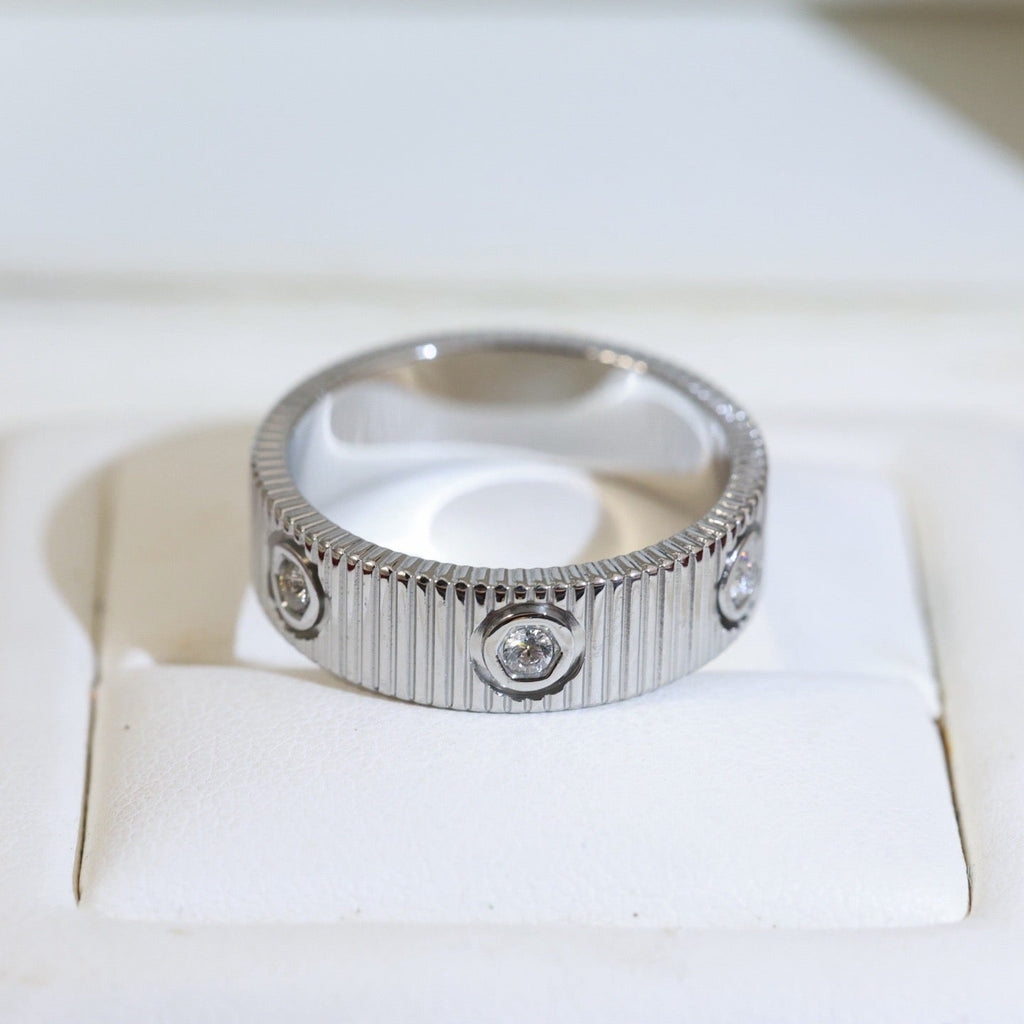 [Plus&Max]LOVE 6.5MM UNLIMITED RING, 6 DIAMONDS