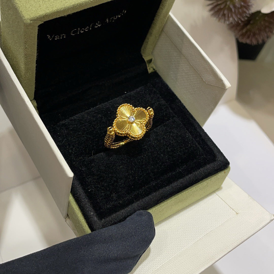 [Plus&Max]CLOVER RIVERSIBLE BLUE AGATE RING
