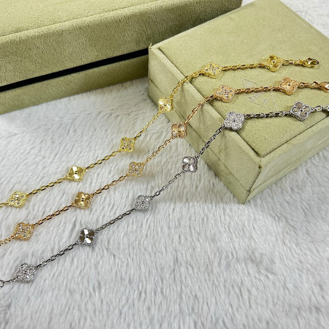 [Plus&Max]CLOVER 6 MOTIF DIAMOND LASER BRACELET