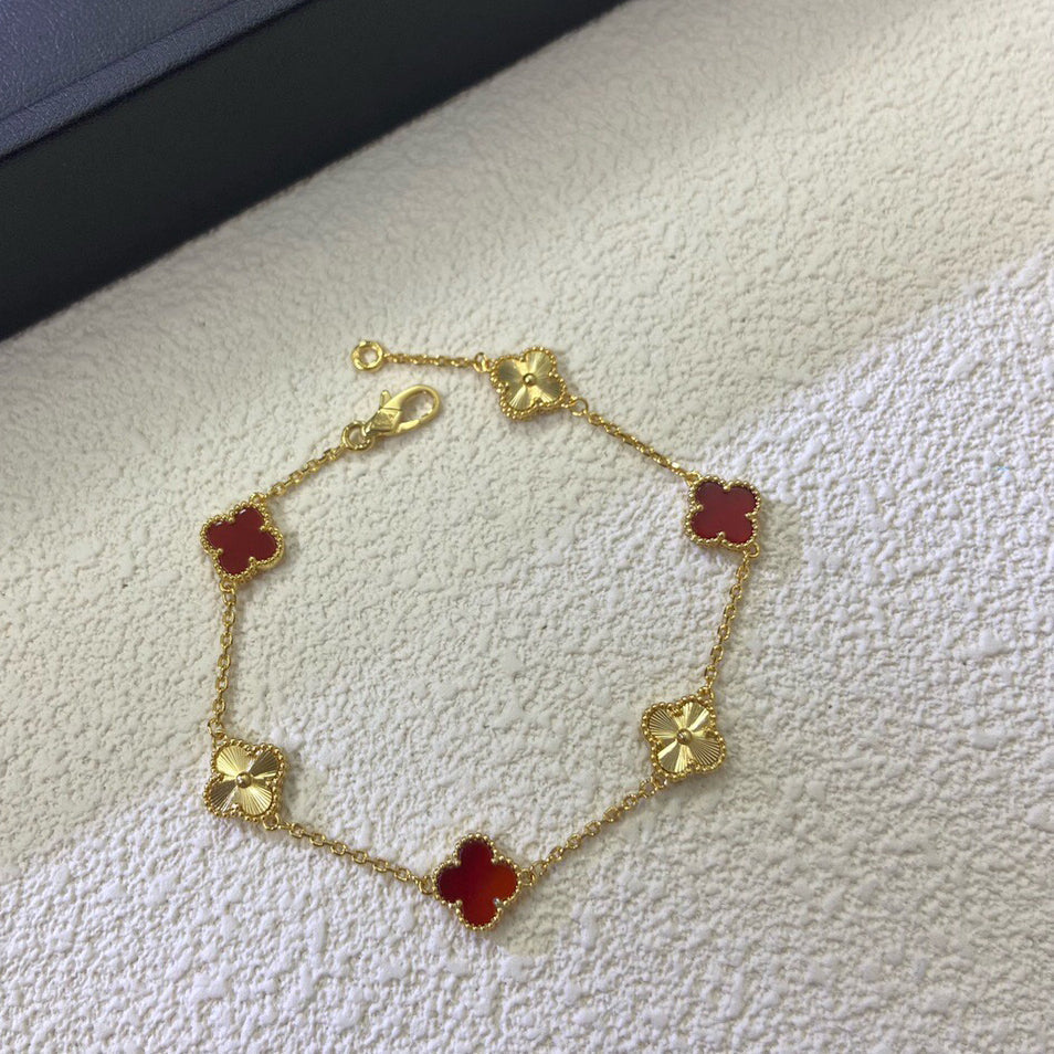 [Plus&Max]CLOVER 6 MOTIF RED AGATE LASER BRACELET