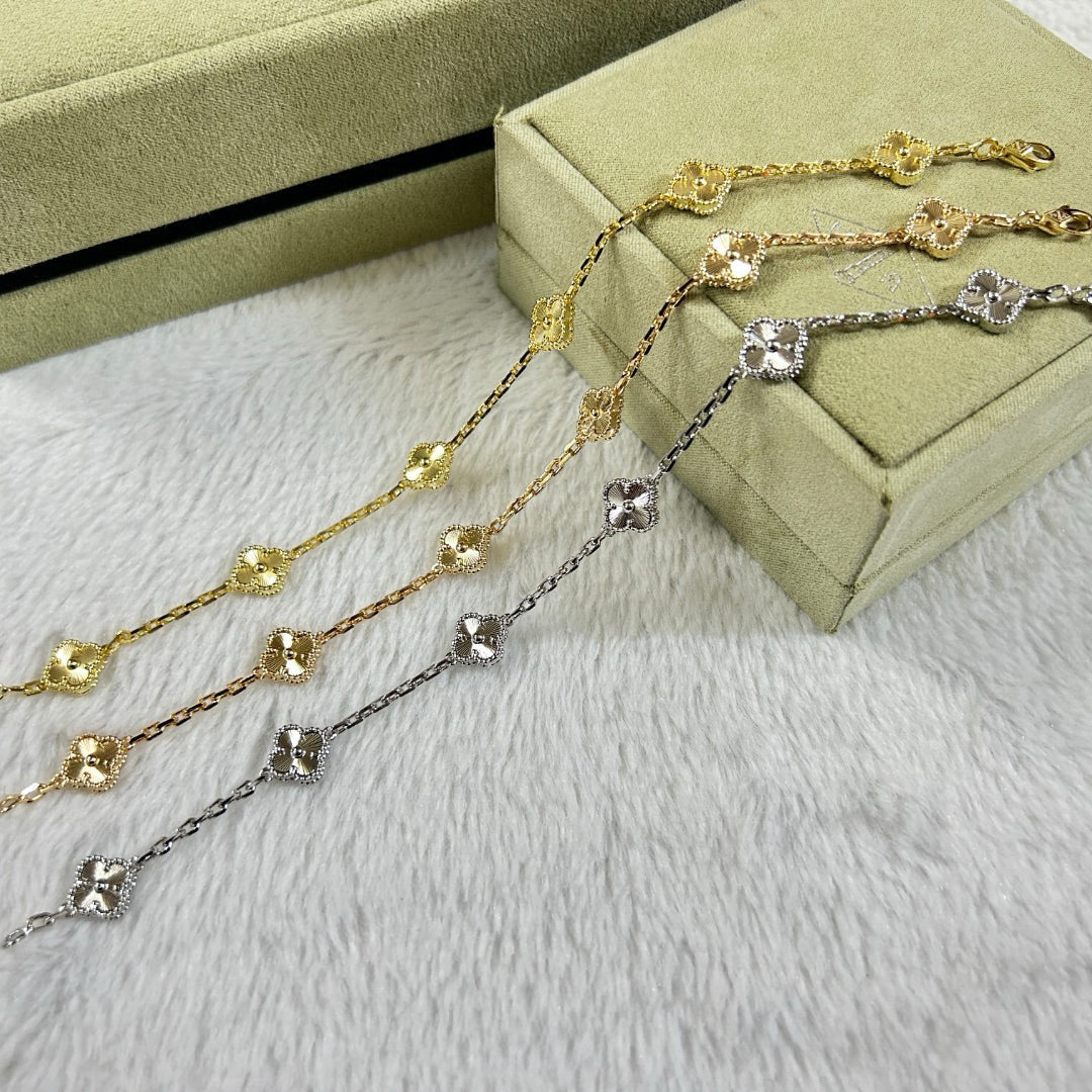 [Plus&Max]CLOVER 6 MOTIF DIAMOND BRACELET