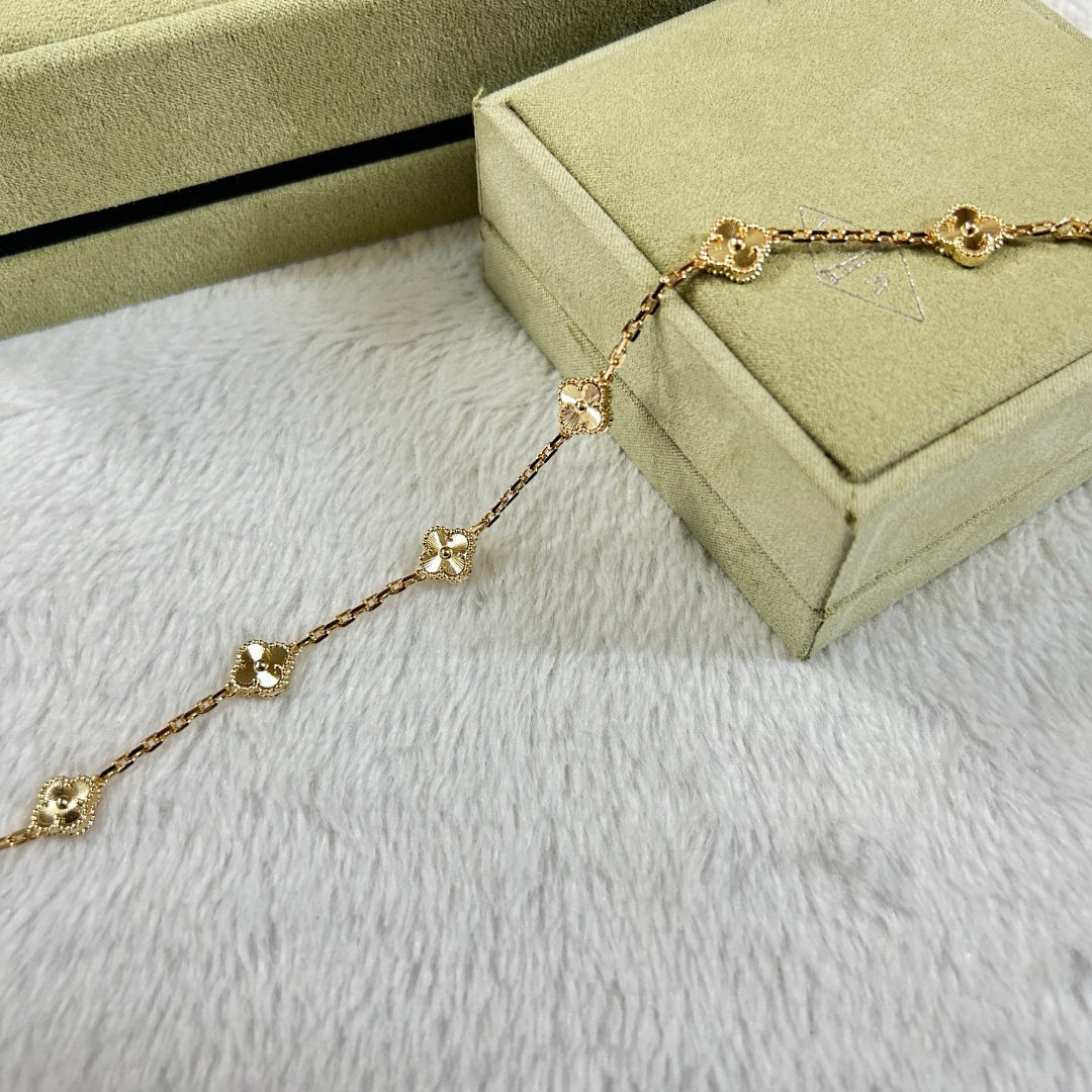 [Plus&Max]CLOVER 6 MOTIF DIAMOND BRACELET