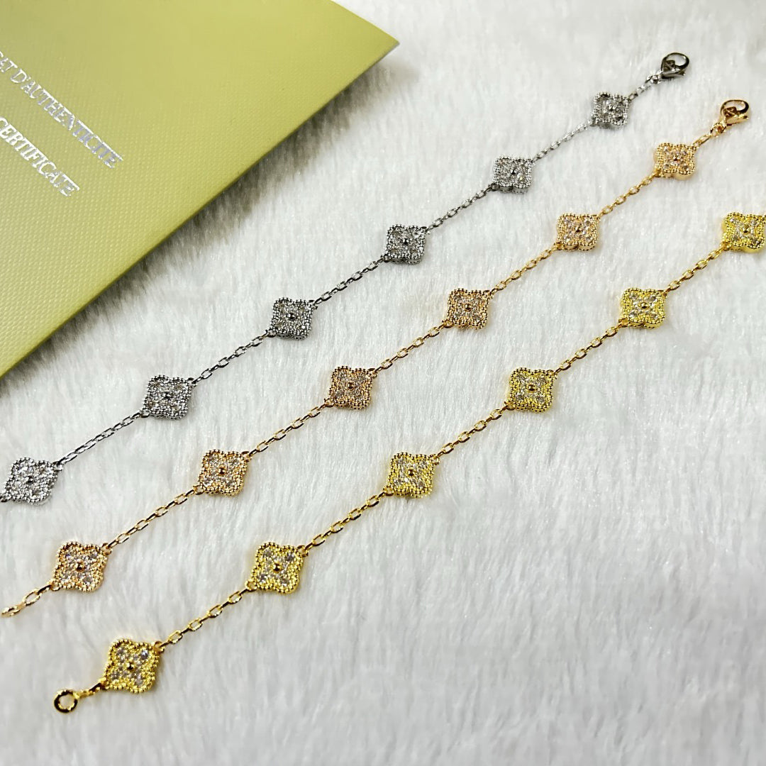 [Plus&Max]CLOVER 6 MOTIF DIAMOND BRACELET