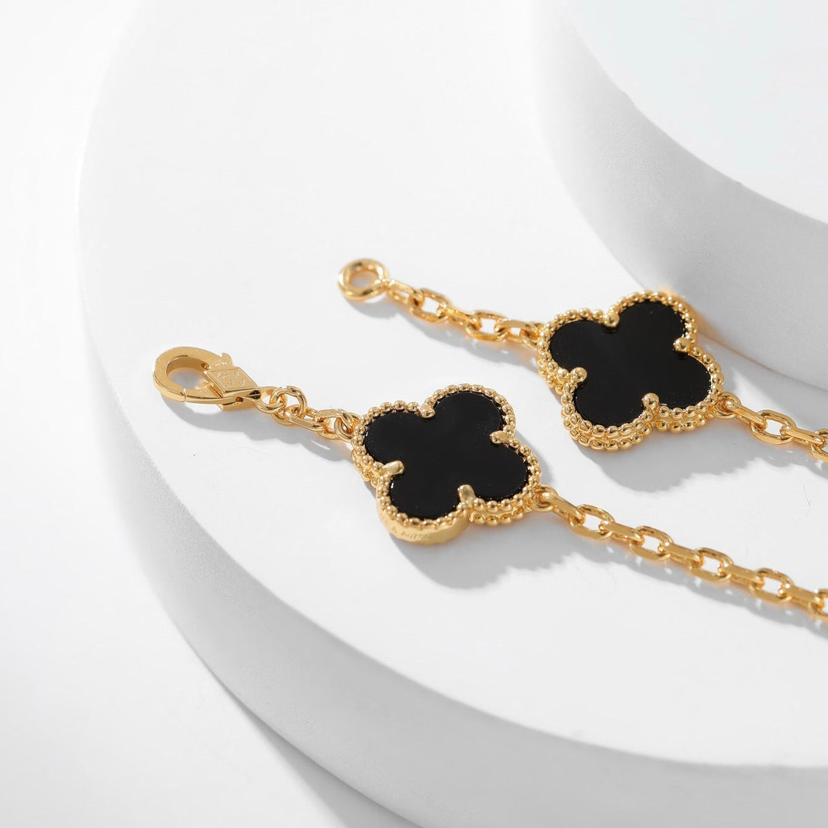 [Plus&Max]CLOVER 10 MOTIFS ONYX NECKLACE