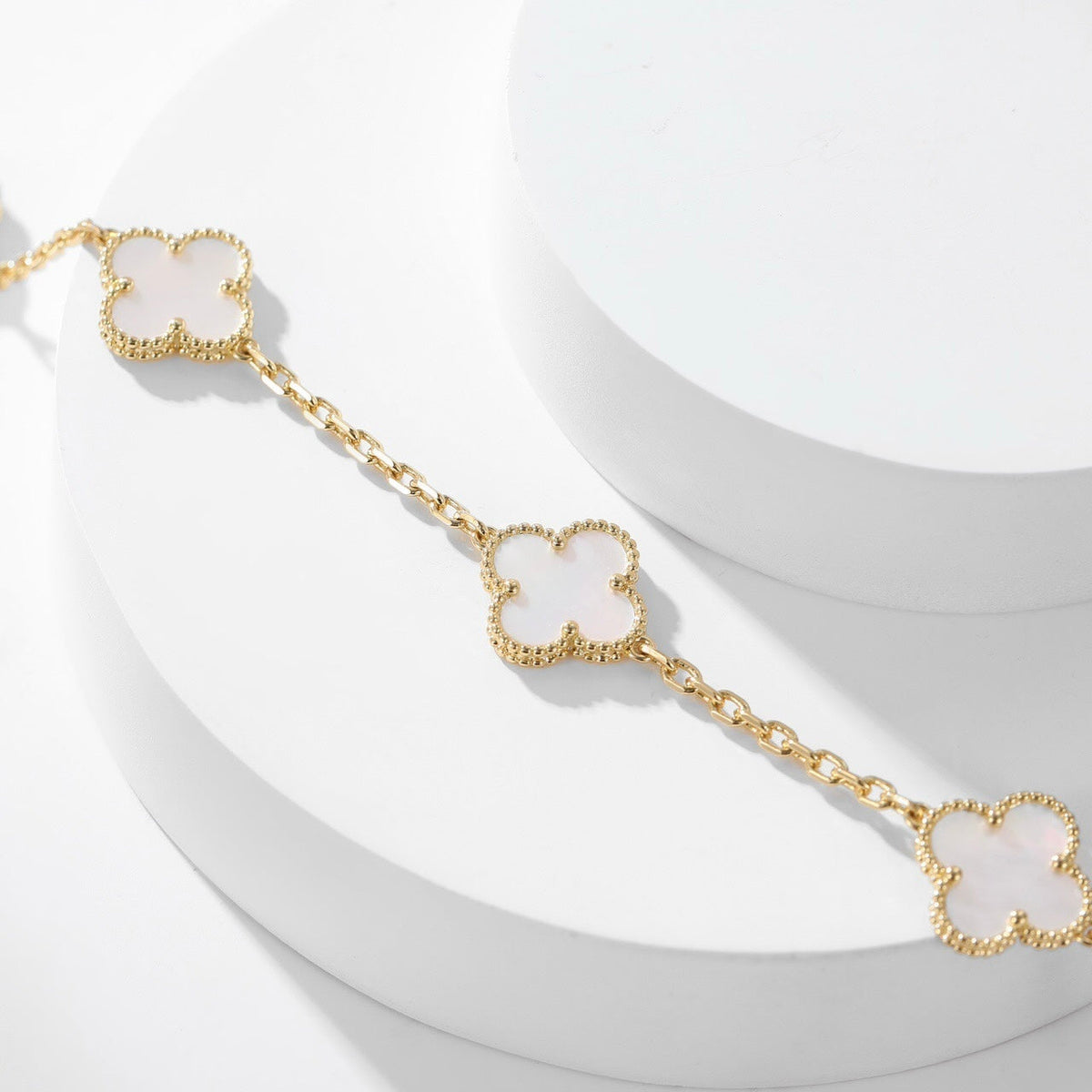 [Plus&Max]CLOVER 10 MOTIFS WHITE MOTHER OF PEARL NECKLACE