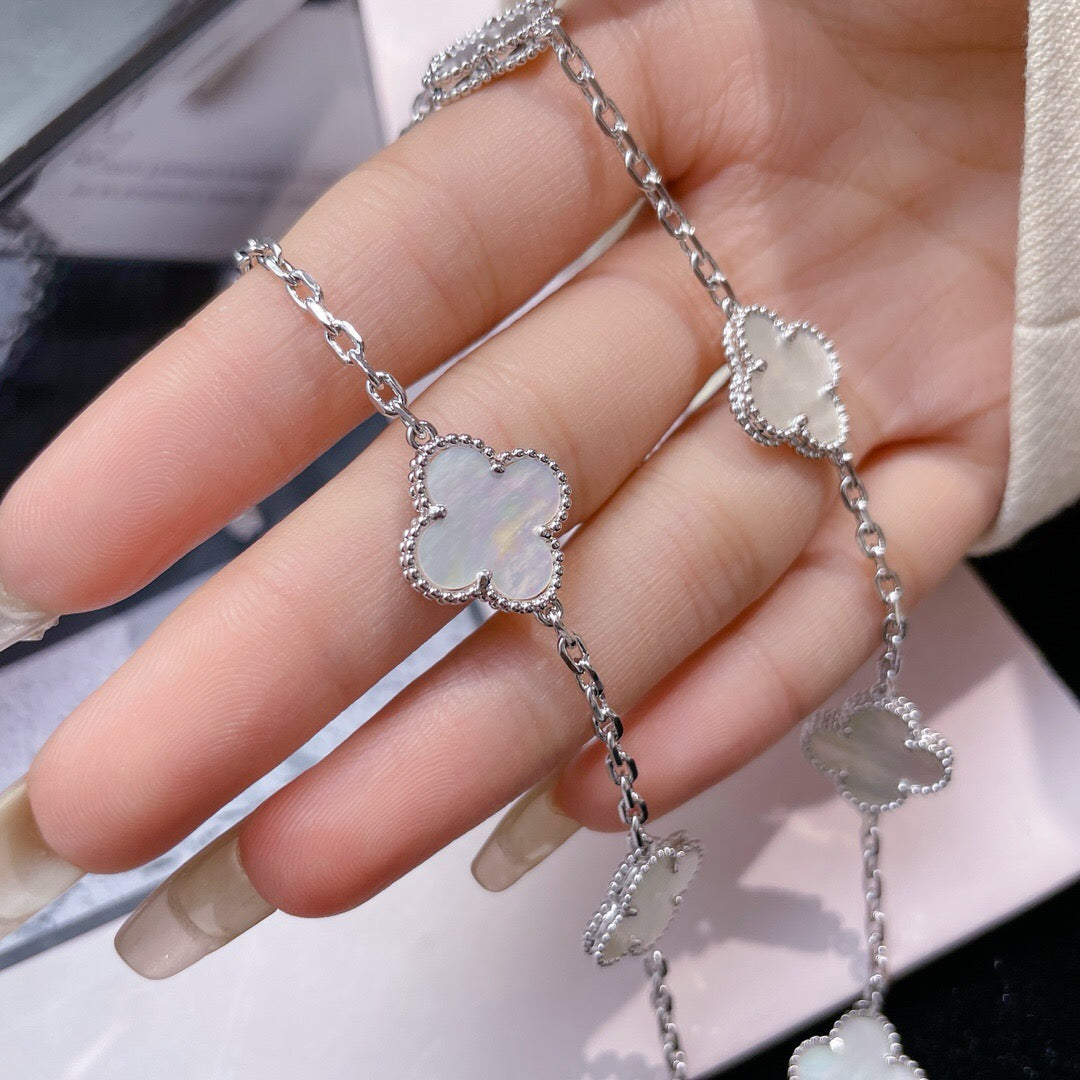 [Plus&Max]CLOVER 10 MOTIFS WHITE MOTHER OF PEARL NECKLACE
