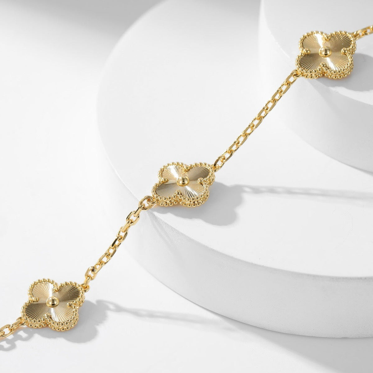 [Plus&Max]CLOVER 10 MOTIFS LASER NECKLACE