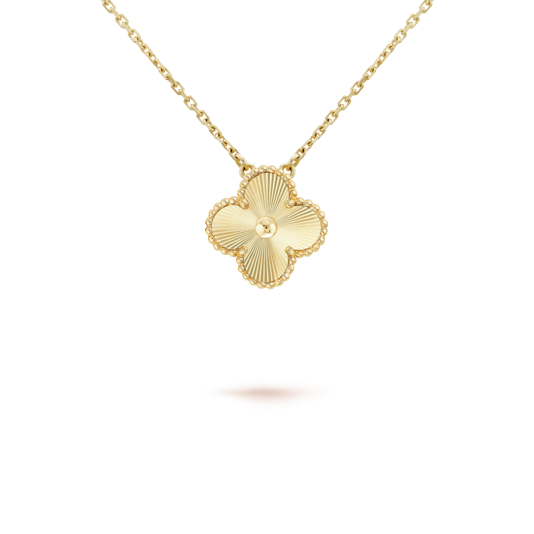 [Plus&Max]CLOVER 15MM LASER NECKLACE