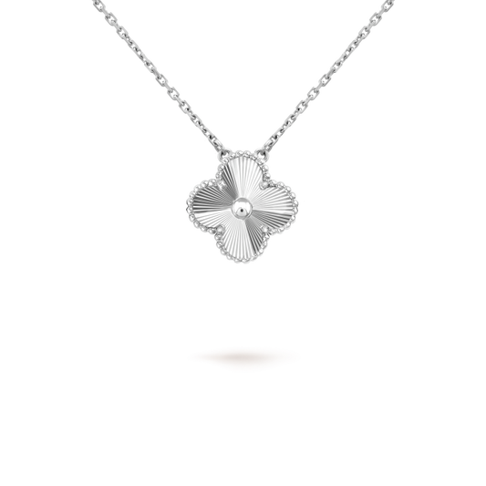 [Plus&Max]CLOVER 15MM LASER NECKLACE SILVER