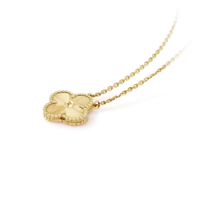 [Plus&Max]CLOVER 15MM LASER NECKLACE