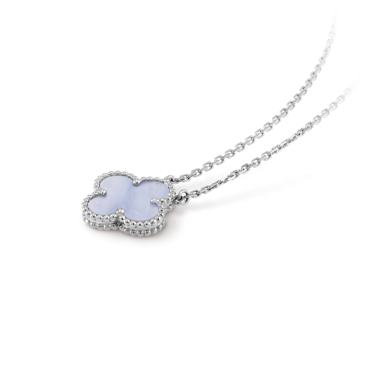 [Plus&Max]CLOVER 15MM BLUE CHALCEDONY NECKLACE SILVER