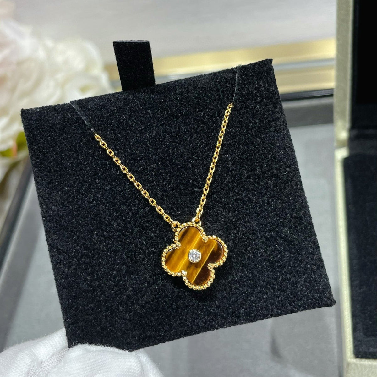 [Plus&Max]CLOVER 15MM DIAMOND AND YELLOW TIGER'S EYE AGATE necklace