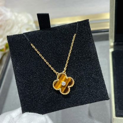 [Plus&Max]CLOVER 15MM DIAMOND AND YELLOW TIGER'S EYE AGATE necklace