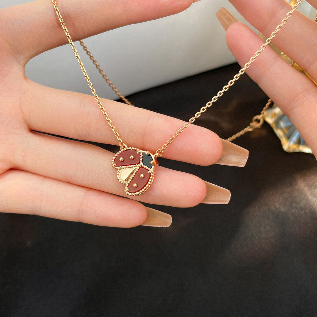 [Plus&Max]LUCKY  CARNELIANS LADYBUG NECKLACE