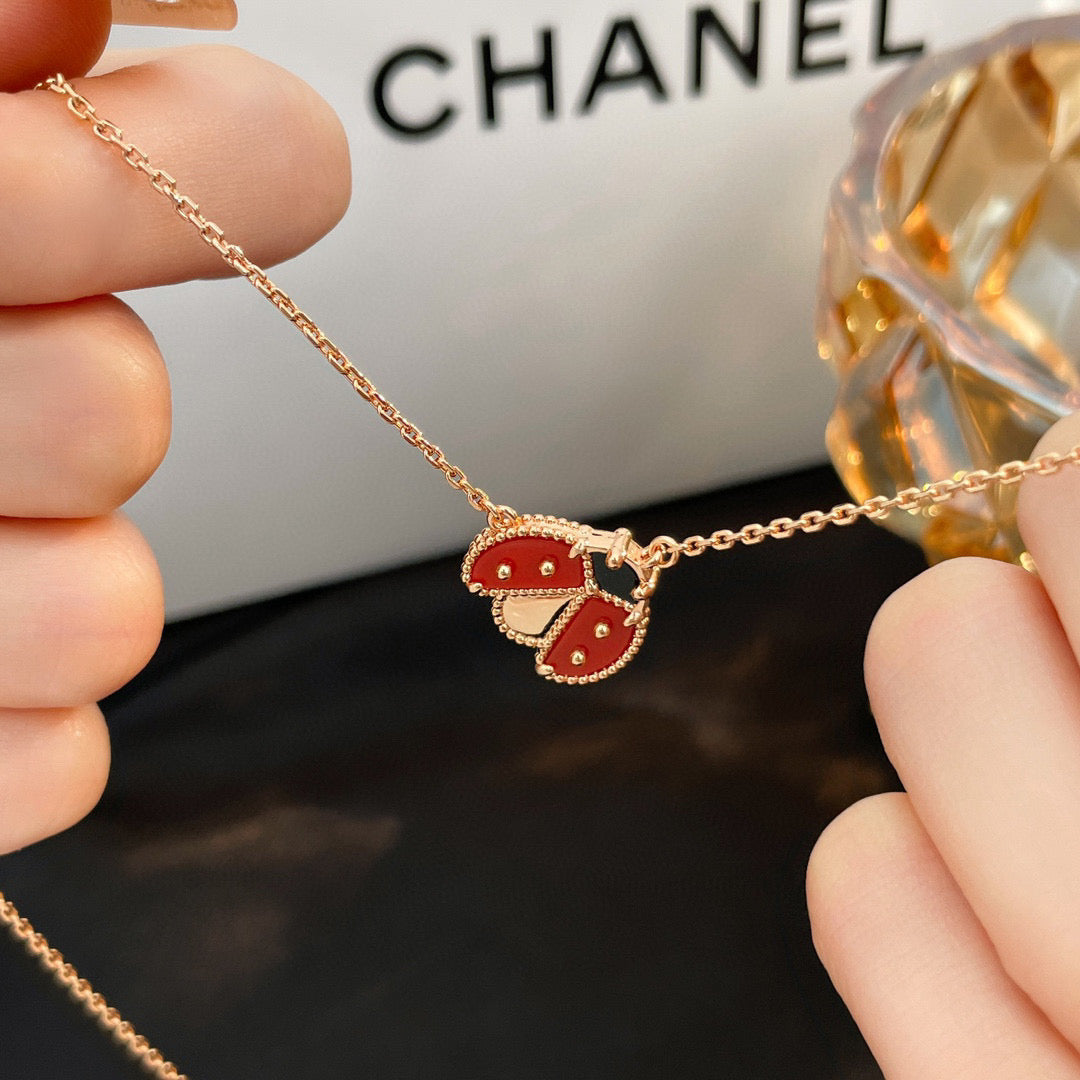 [Plus&Max]LUCKY  CARNELIANS LADYBUG NECKLACE