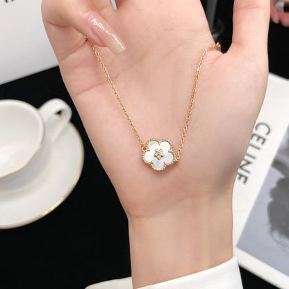 [Plus&Max]LUCKY WHITE MOP PLUM BLOSSOM  BRACELET