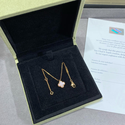 [Plus&Max]CLOVER 9.5MM PINK MOTHER OF PEARL SINGLE FLOWER NECKLACE
