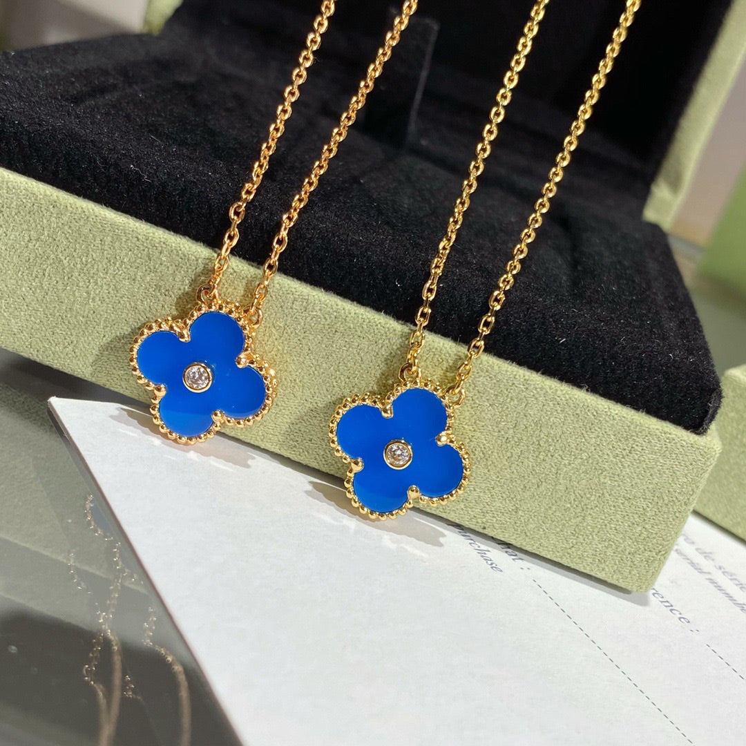 [Plus&Max]CLOVER 15MM DIAMOND AND BLUE AGATE NECKLACE