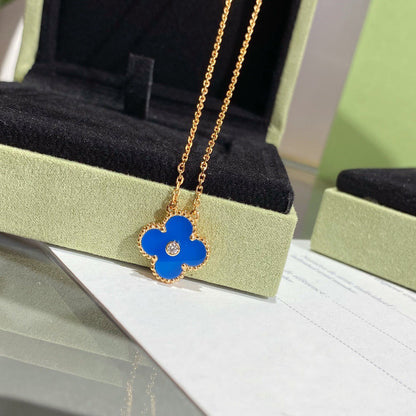 [Plus&Max]CLOVER 15MM DIAMOND AND BLUE AGATE NECKLACE