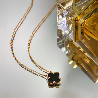 [Plus&Max]CLOVER 15MM BLACK ONYX SINGLE FLOWER NECKLACE