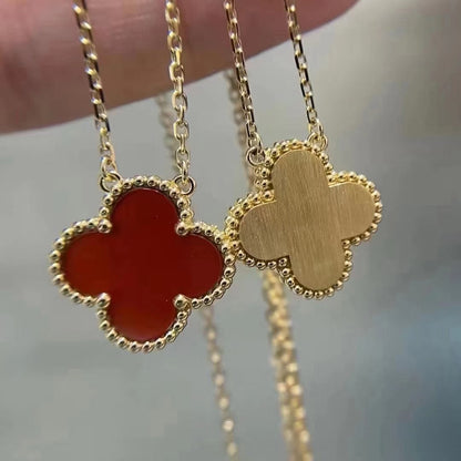 [Plus&Max]CLOVER 15MM CARNELIAN SINGLE FLOWER NECKLACE