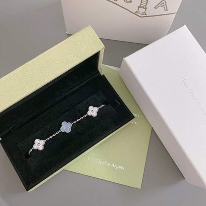 [Plus&Max]LUCKY CLOVER 5-MOTIF BRACELET - PURPLE CHALCEDONY COLLECTION