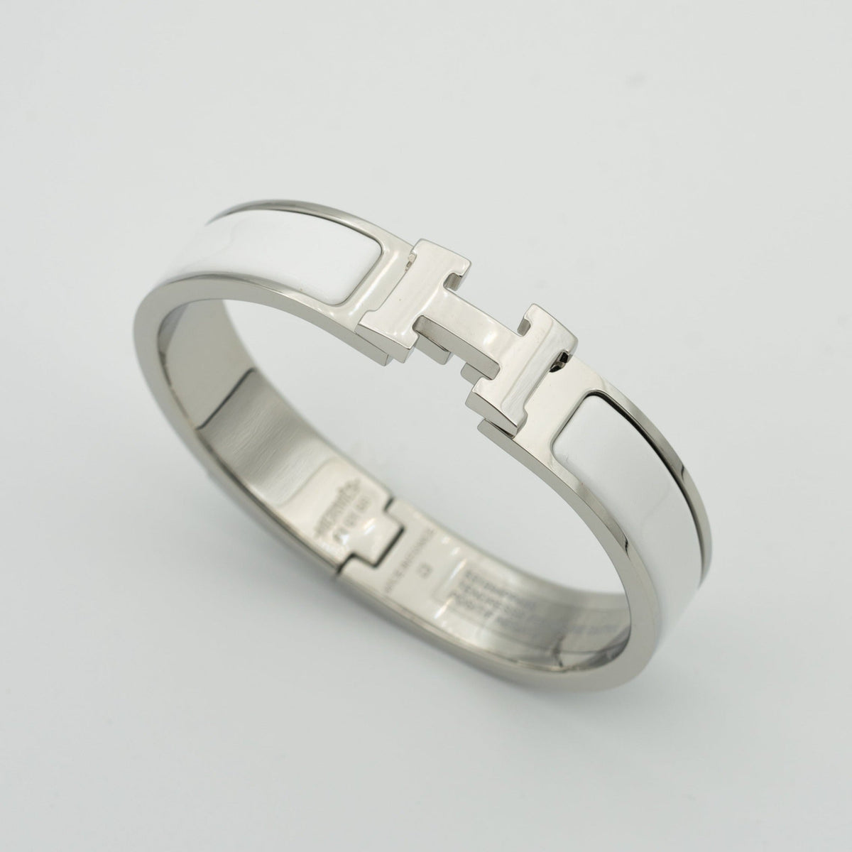 [Plus&Max]H WHITE BRACELET