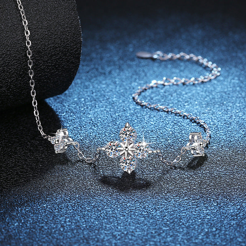 [Plus&Max]CLOVER LUCKY CHARM MOISSANITE BRACELET