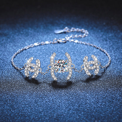 [Plus&Max]CLASSIC INTERLOCKING MOISSANITE BRACELET