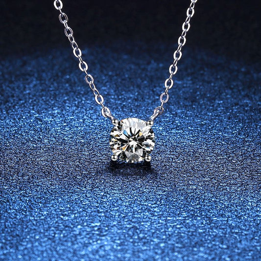 [Plus&Max]CLASSIC FOUR-PRONG SOLITAIRE MOISSANITE NECKLACE